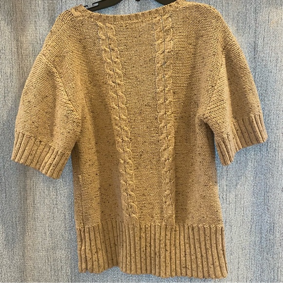 Cream color vest, size: XL - Picture 2 of 3